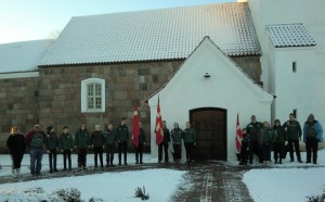 Nytårsparade fællesbillede foran kirken